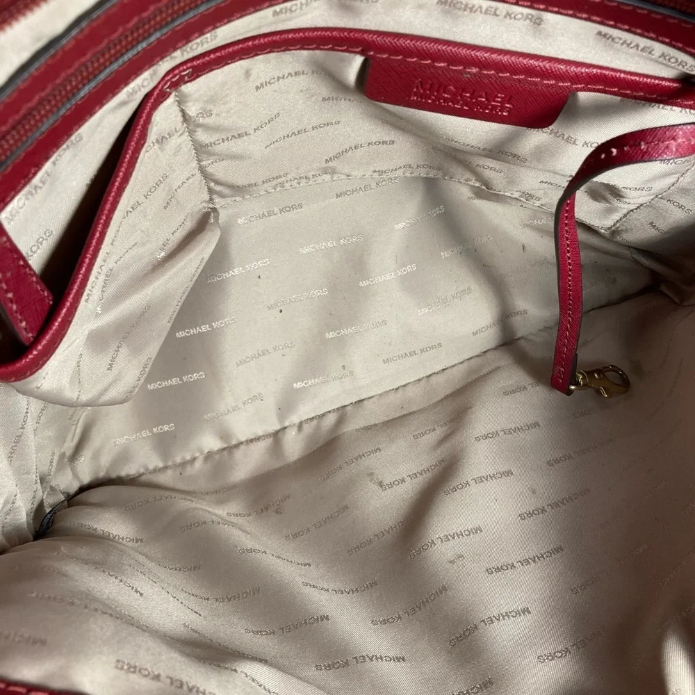Michael Kors BURGANDY SIGNATURE Tote Bag